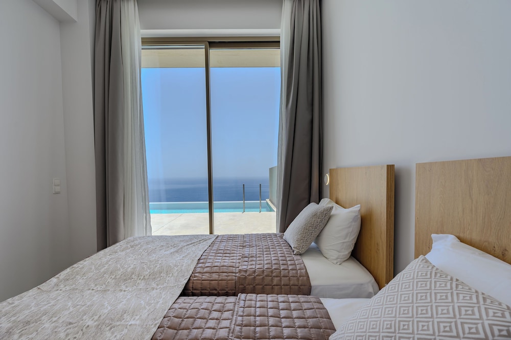 Pyrgos Exquisite Villas