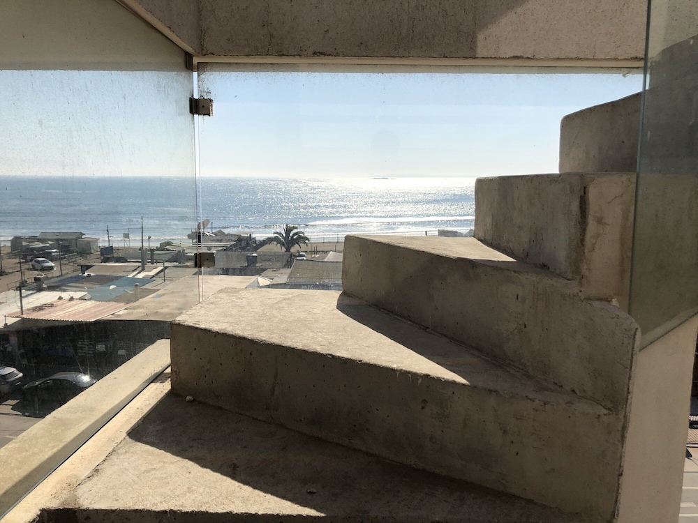 Enchanting Conc n 2BR - Private Roof Ocean View
