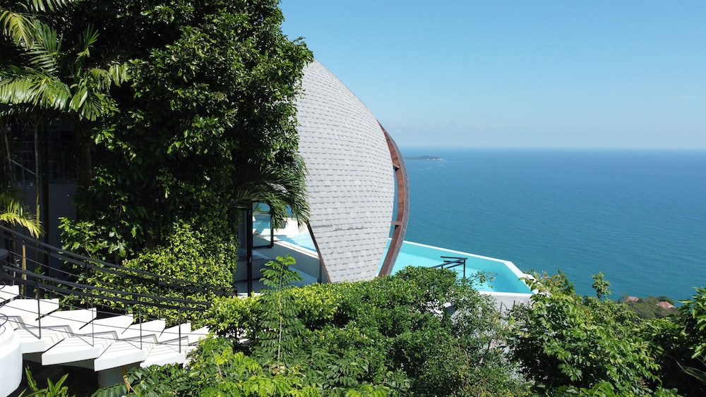 Villa Moonshadow