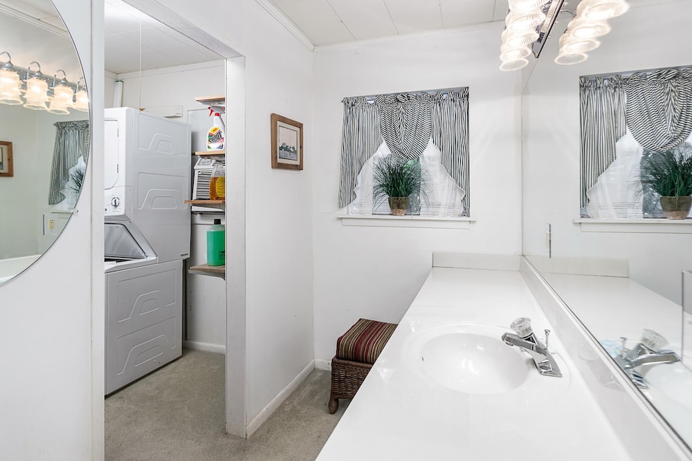11908 Old Demere Rd by Hodnett Cooper - Property Image 18