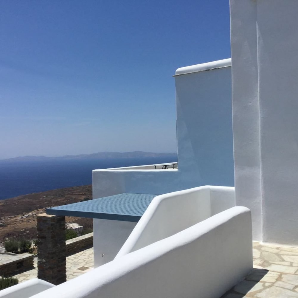 Blue Azur Deluxe Villa