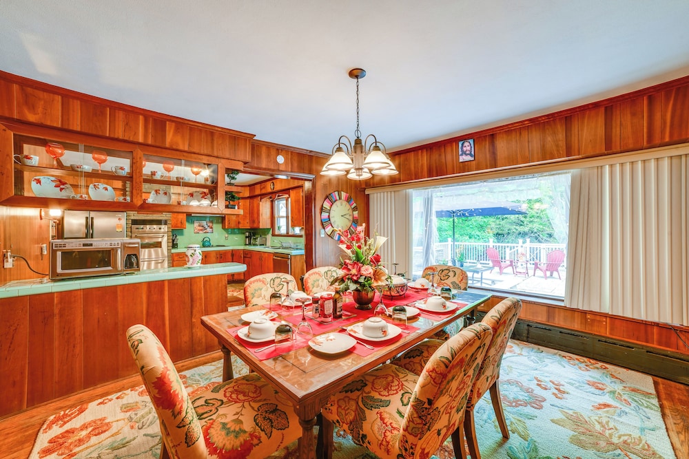 Serene Home w/ On-site Brook in Callicoon Center