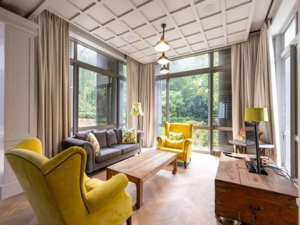 French Elegance in Bishopscourt