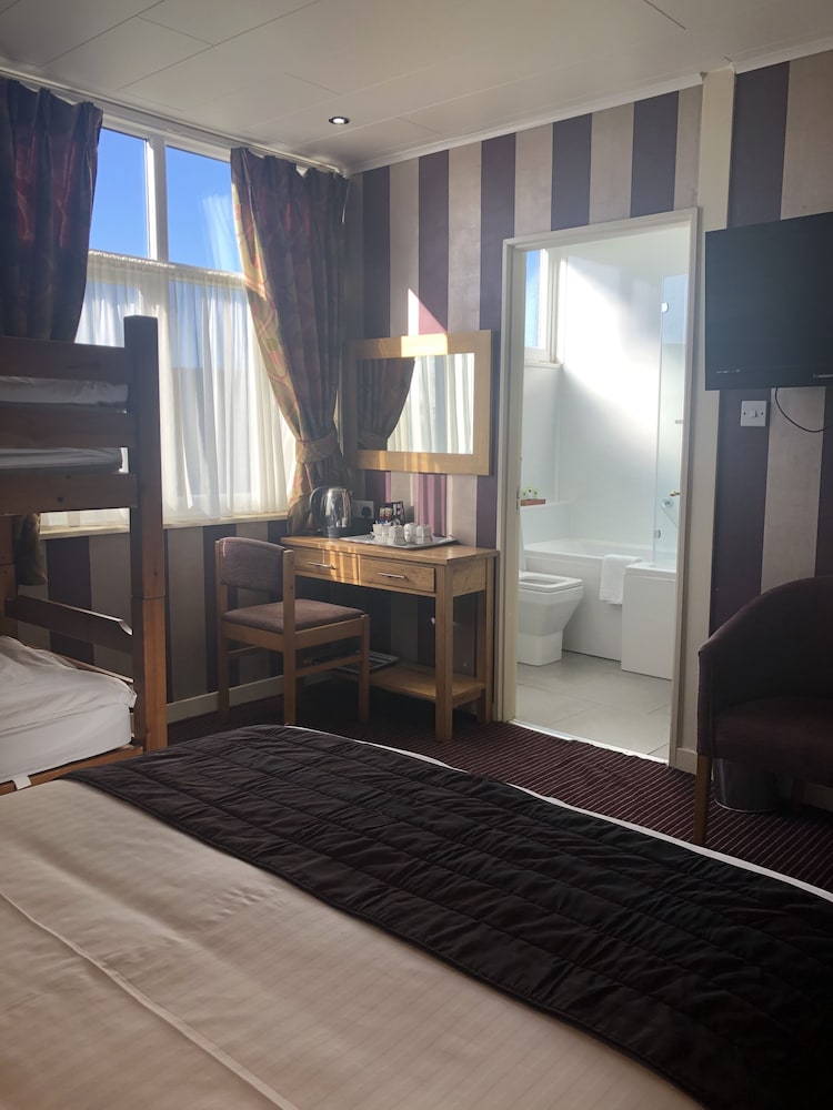 The Dog and Partridge Country Inn