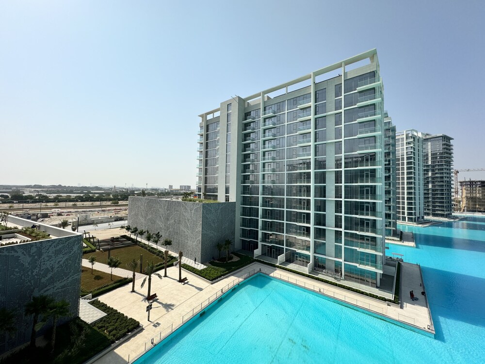 Manzil - 2Br Apt nr Downtown w Lagoon & Burj View