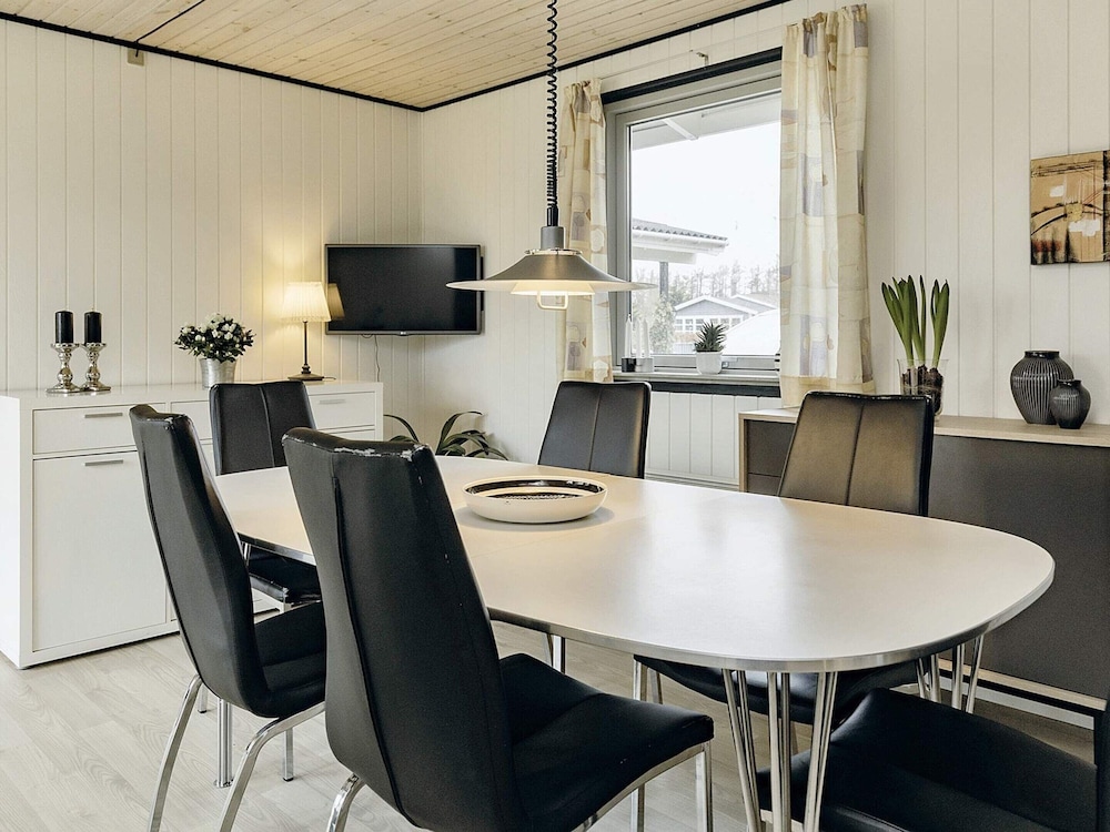 4 Star Holiday Home in Vaeggerlose