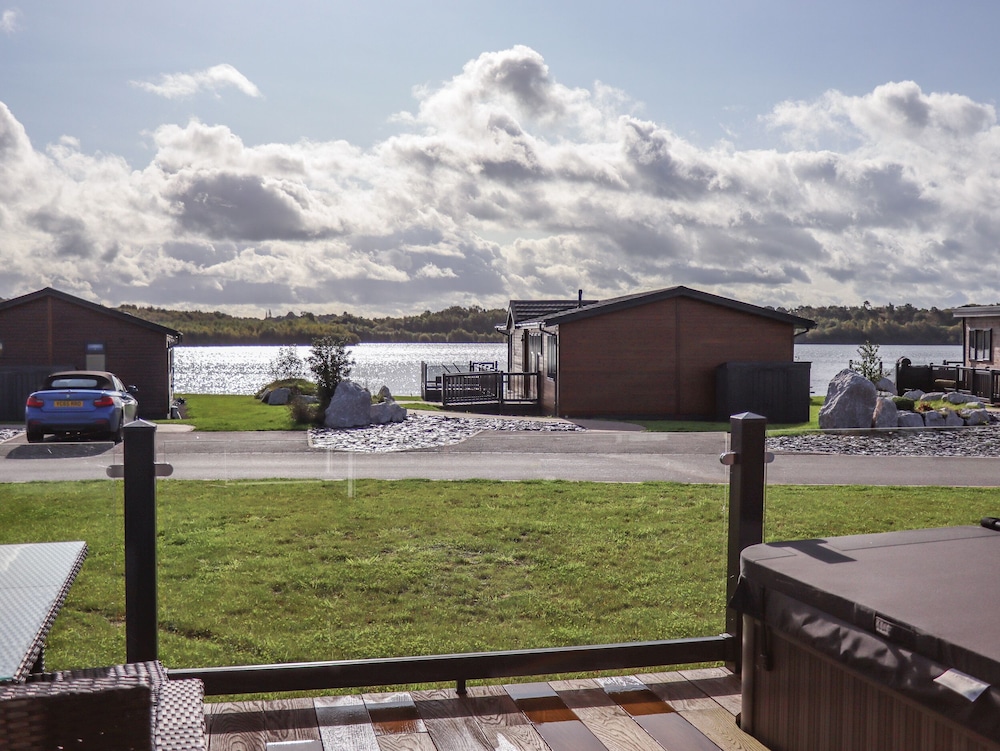 28 Delamere Point
