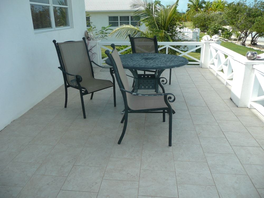 Cottage Cut Villas - Property Image 11