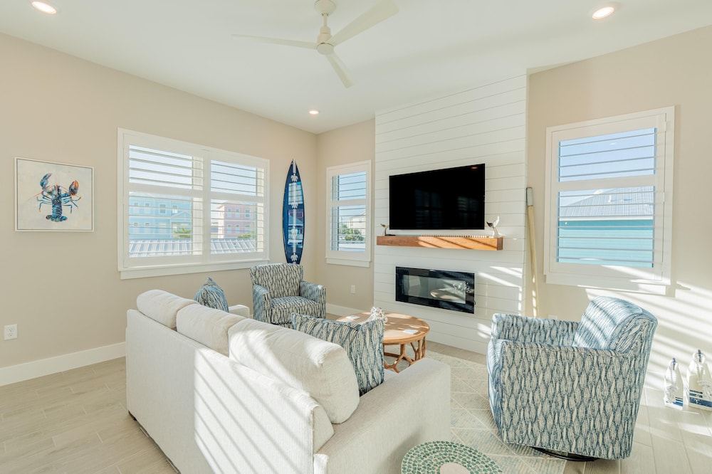 Mod Cottage