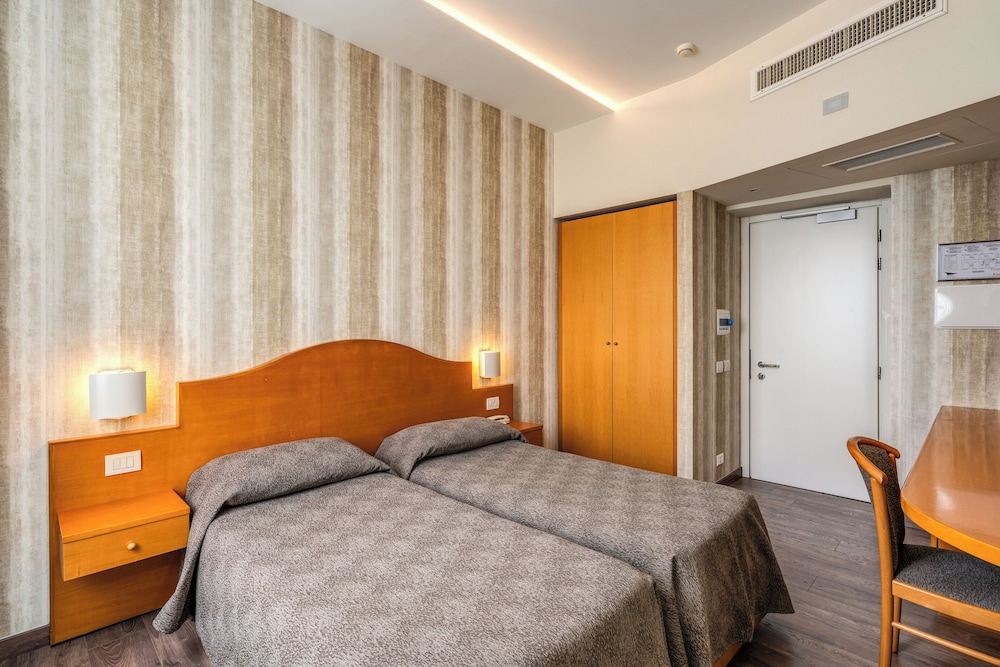 Hotel The Builder 124 view 4