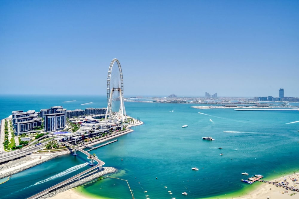 Serene Beachfront Ain Dubai View at Address JBR