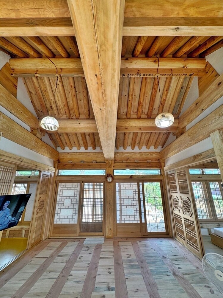 Jukrokjungsa hanokstay