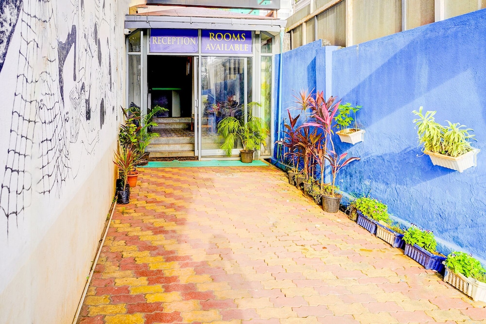Fabexpress Elvin Balaji Beach Palace