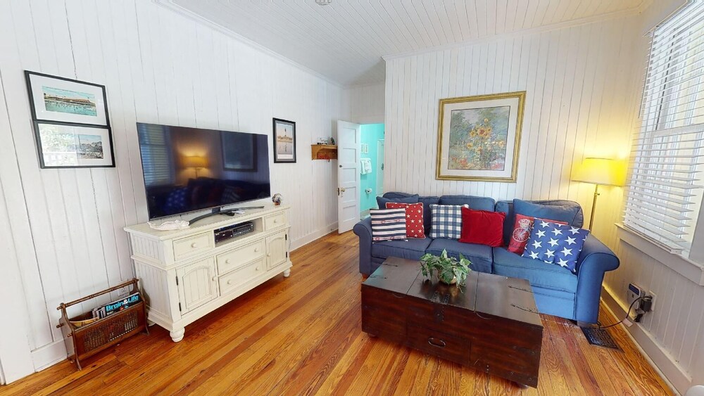 Old Magnolia House by Tybee Vacation Rentals