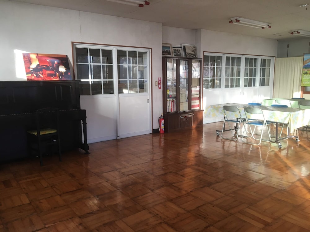 Photo 12