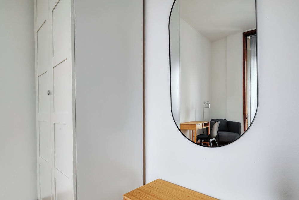 JOIVY Welcoming 3BR Flat in Milan Centre