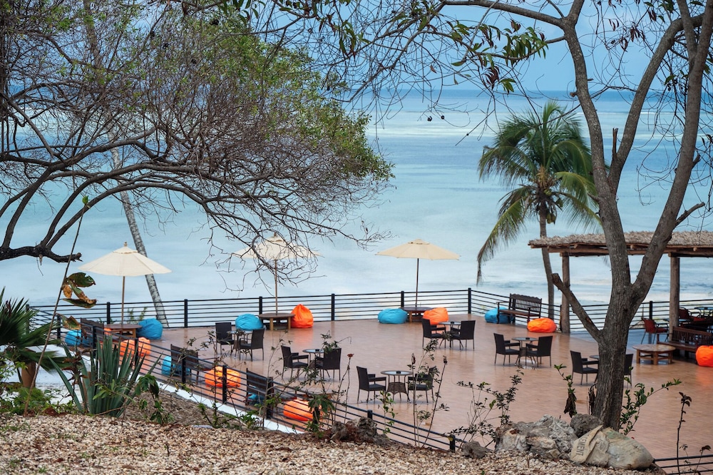 Royal Mandarin Hotel & Resort