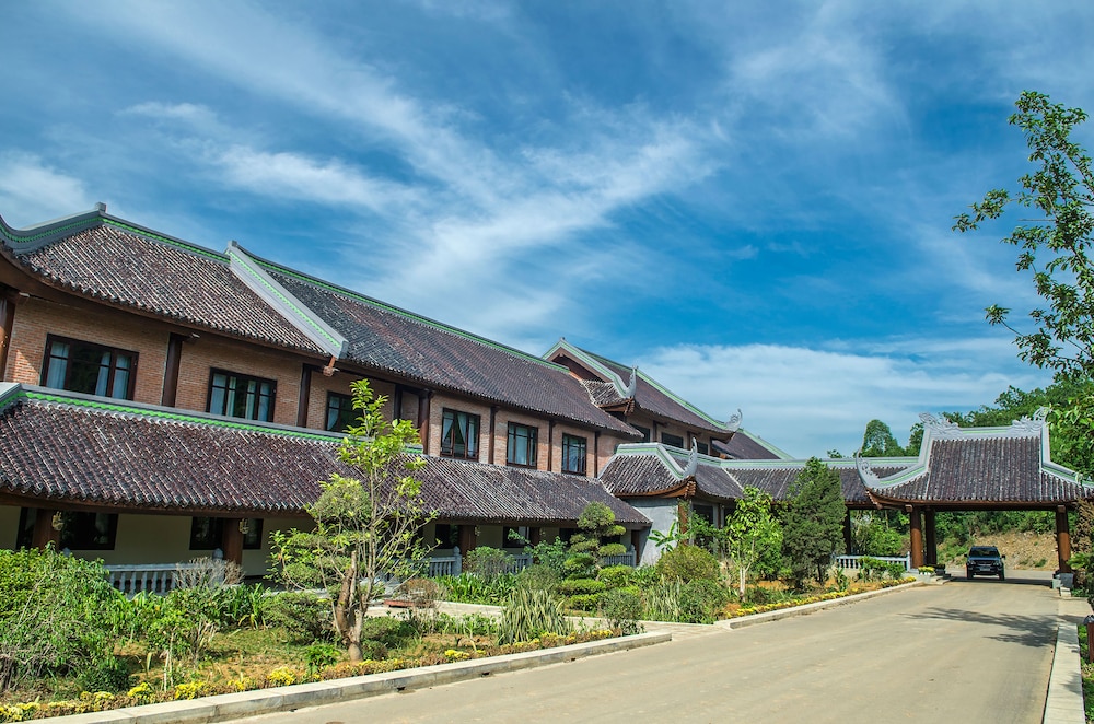 Bai Dinh Hotel