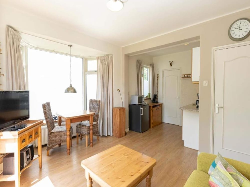 Spacious 2 Persons Apartment view 4