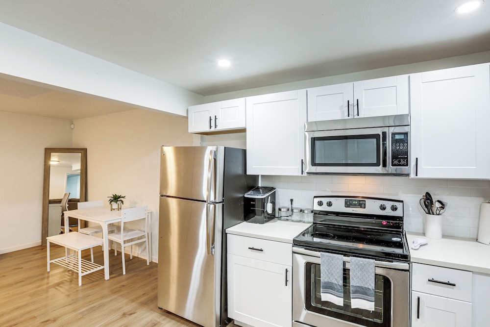 8 Mi to Dtwn: Denver Haven w/ Fenced Yard!
