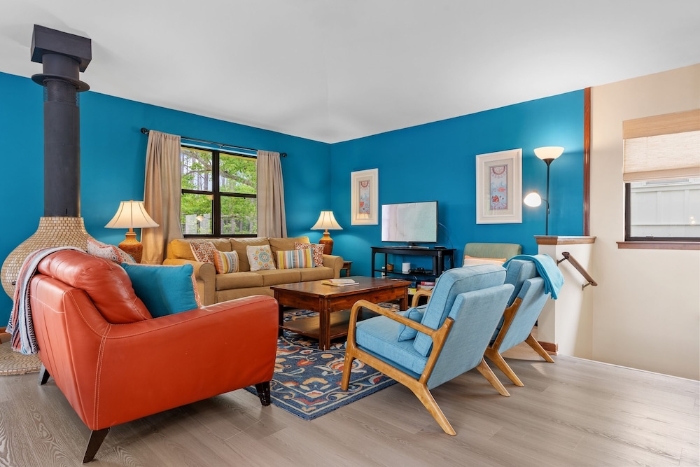 As You Like It by Avantstay Steps to Beach Bikes Sleeps 18