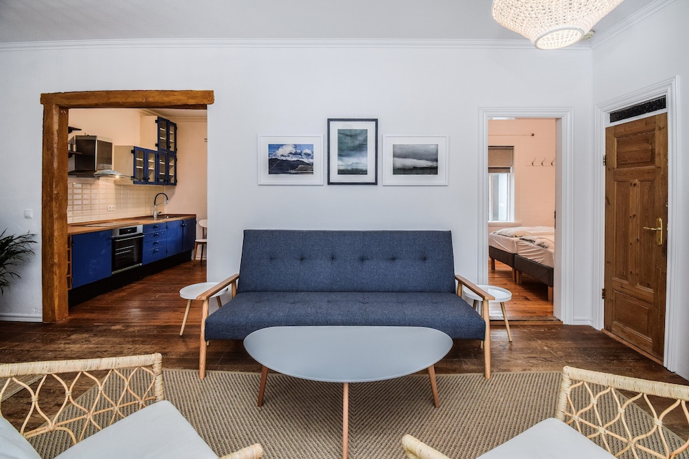 Apartment B29