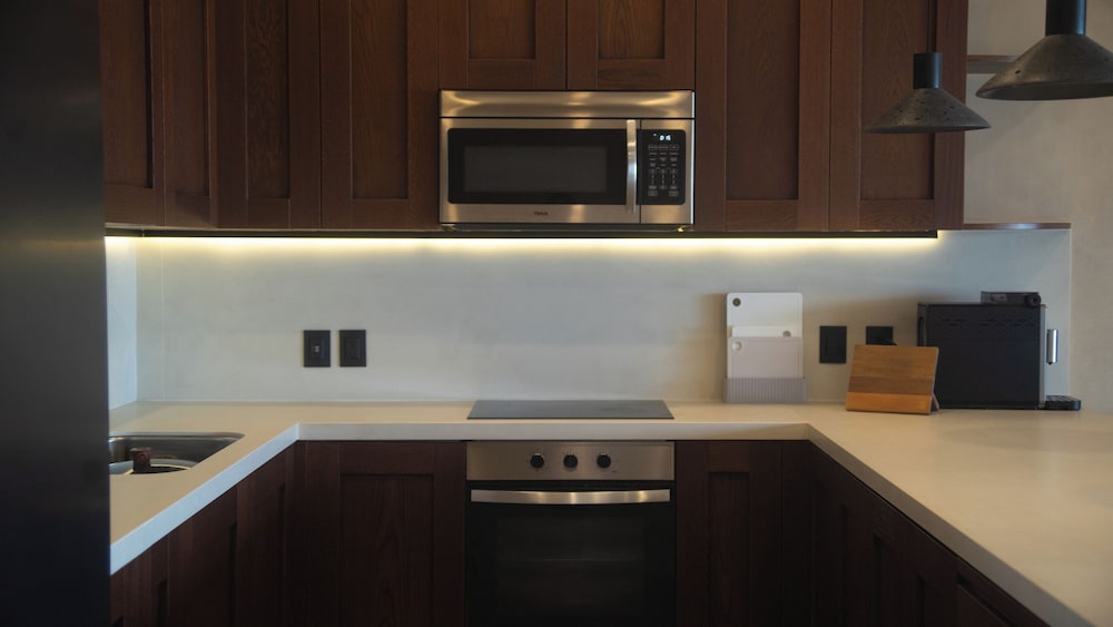 Minimalist elegance by the beach