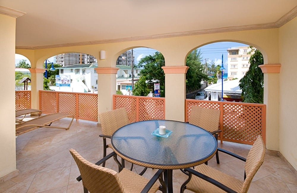 Modern 2-bed Apt Near Beach In St. Lawrence Gap 2 Bedroom Apts by Bluescape