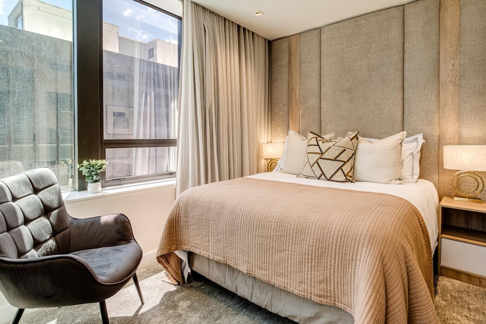 Cape Town 1BR Modern Apartment City Suite 902