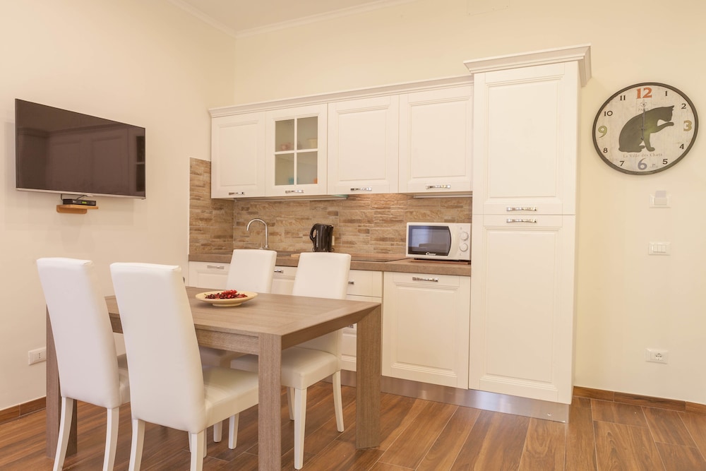 Donna Margherita Rome Suite & Rooms