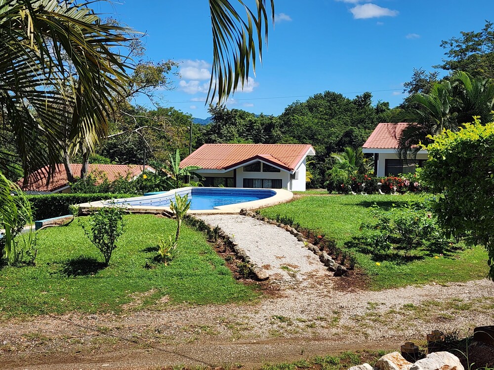 Casa Naranja Jungle Villa