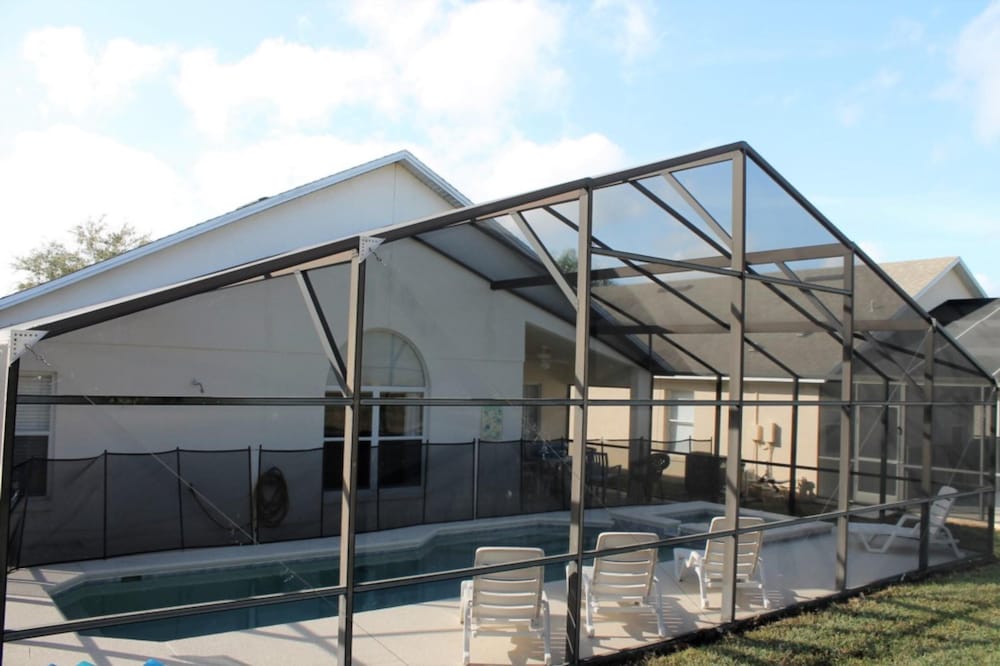 Drayton Place at Highgate Park by Shine Villas - Image 3