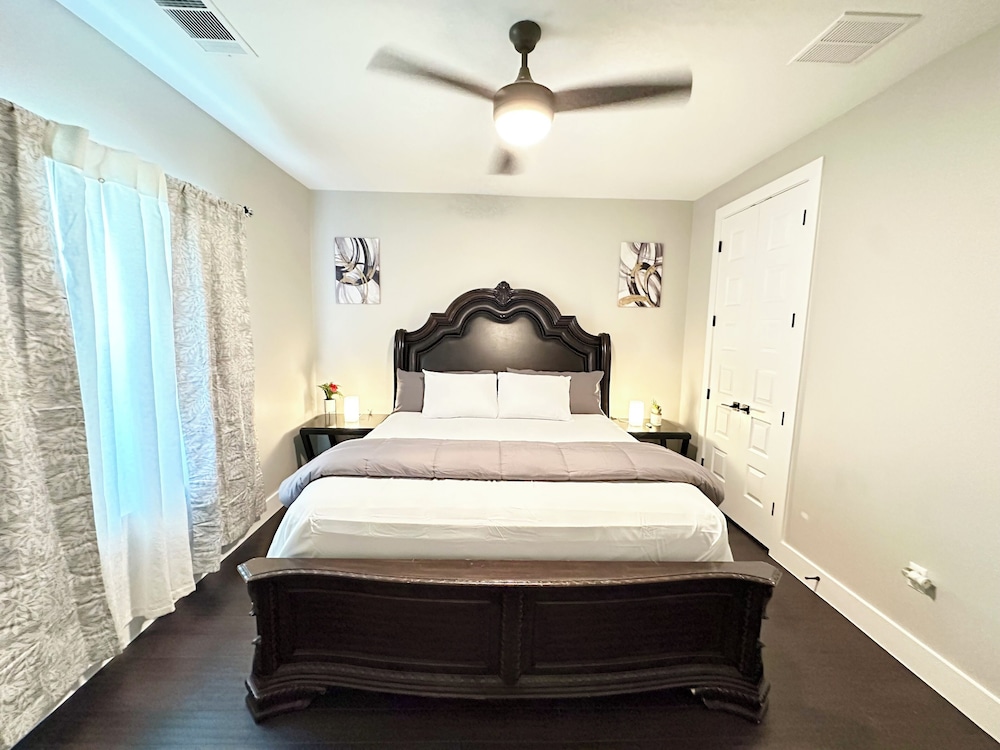5 bedroom house near COTA AUS