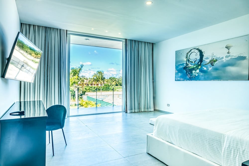 Cap Cana Villa for Rent Modern Fresh and Fully-equipped Oceanfront Villa