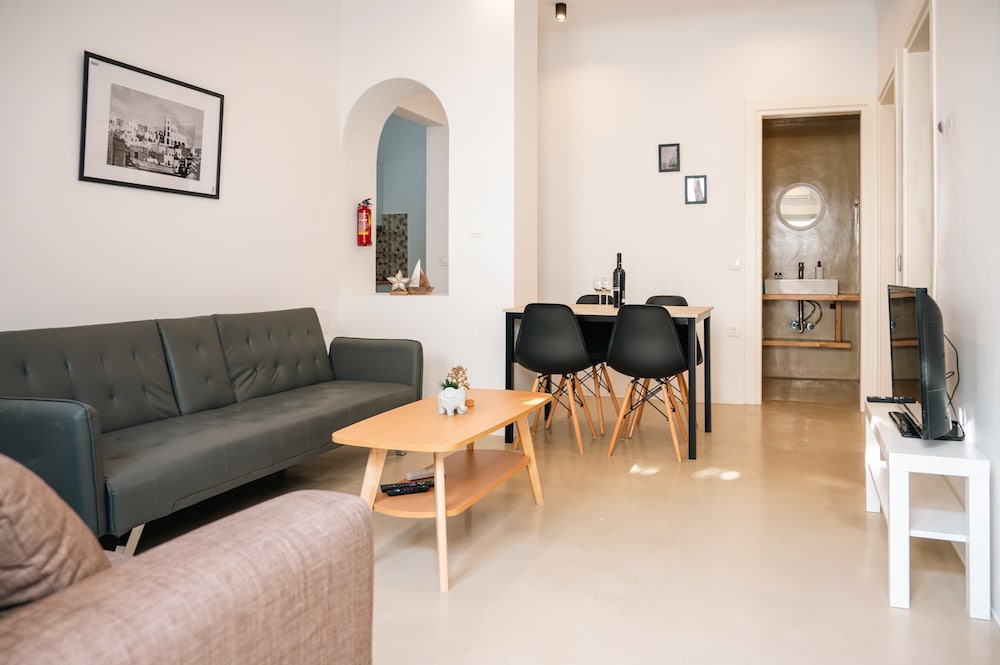 Assyr Getaway - Santorini Cozy Cycladic Retreat