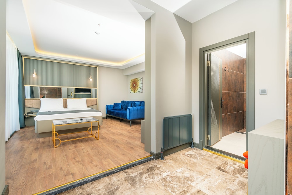 216 Ruby Süit - Image 37