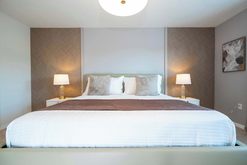 Luxury Private Pool & Themed Rooms Close To Disney 1282
