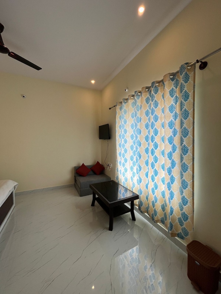 Sriram Guest House