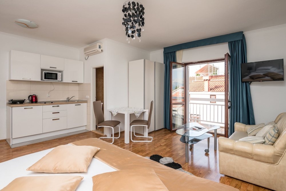 Villa Voinic 3