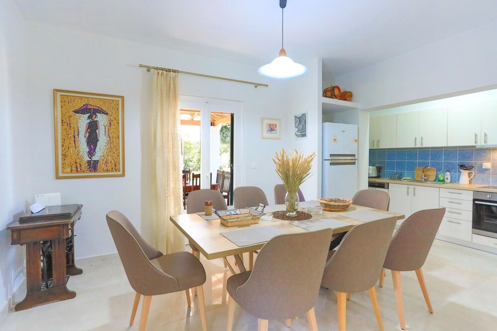 Achilleion Forest Villa view 3