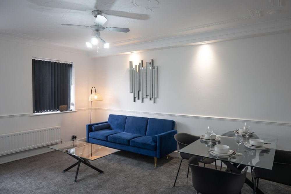 2-bedroom- Stoke-on-trent-sleeps 5-petsok