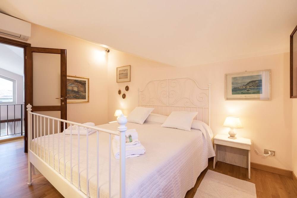 Maison Jaune by Wonderful Italy view 3