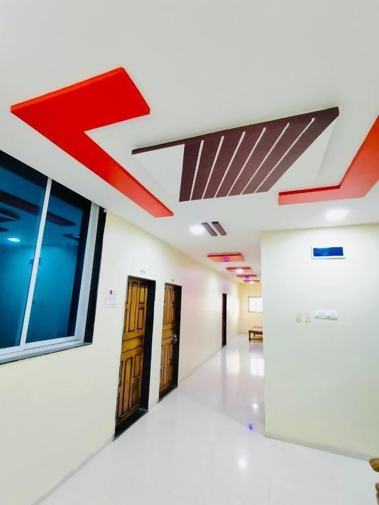 Tirupati Yatri Nivas