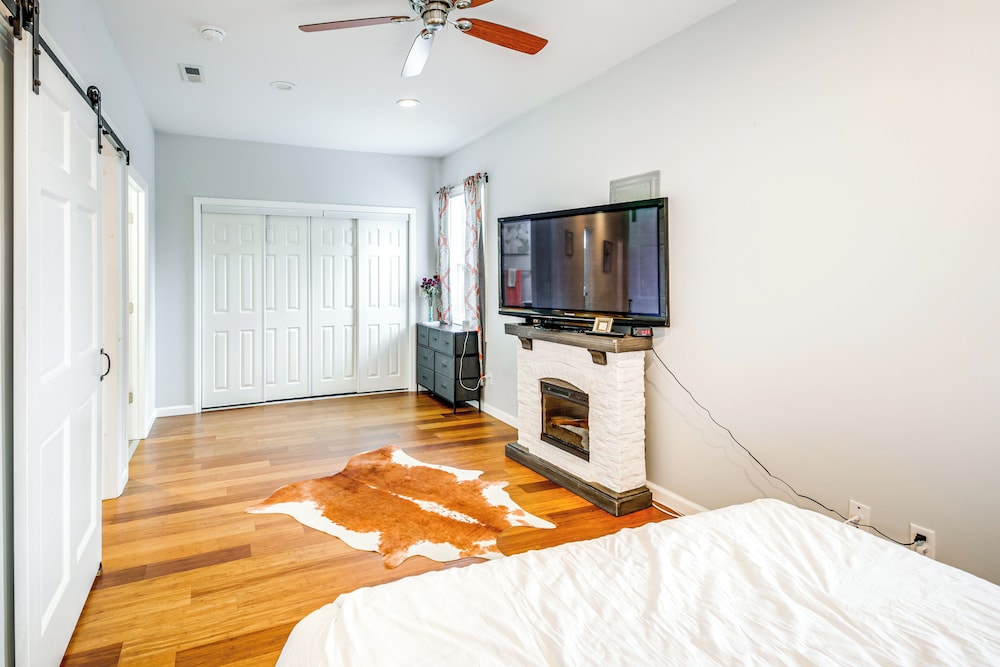 3 Mi to Dtwn: Updated Retreat in Indianapolis!