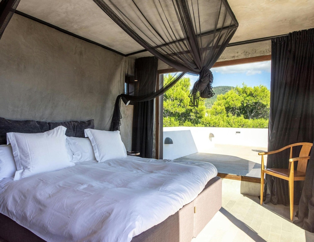 Lavish Villa Overlooking Es Vedra