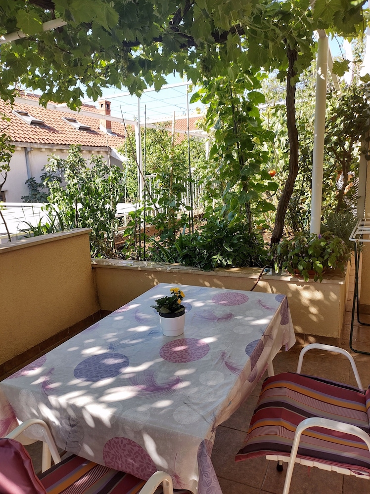 Anna Guesthouse