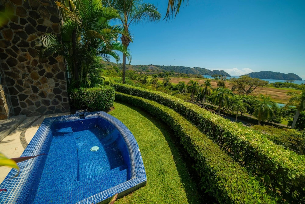 Vista Bahia 3F - 1 Bedr 1 1 2 Bath Ocean View view 3