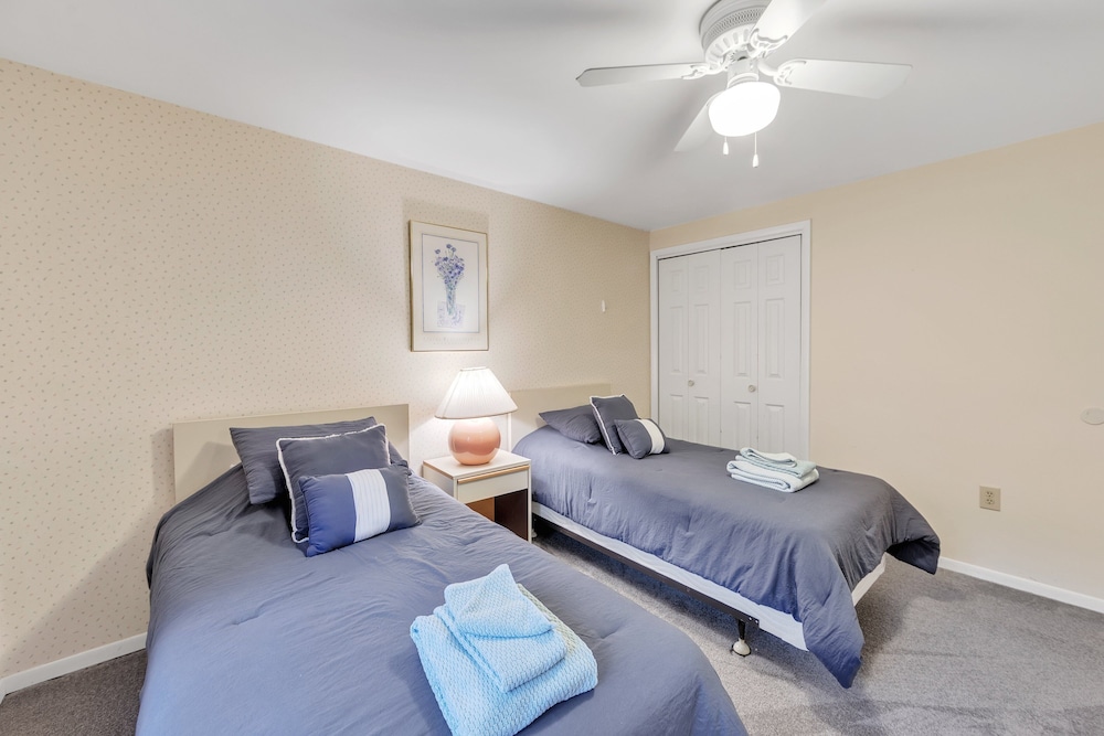 Powder Pass 11j - Cozy End Unit Retreat 3 Bedroom Townhouse by The Summit at Gore Mountain