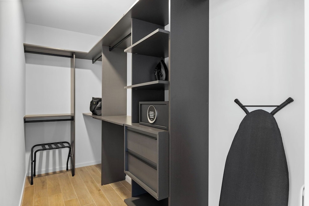 Luxury Spacious Condo at Downtown Miami