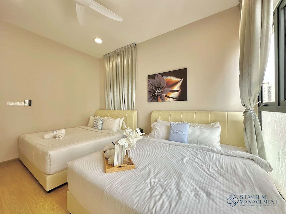 Country Garden Danga Bay Sea View Homestay by Stayrene